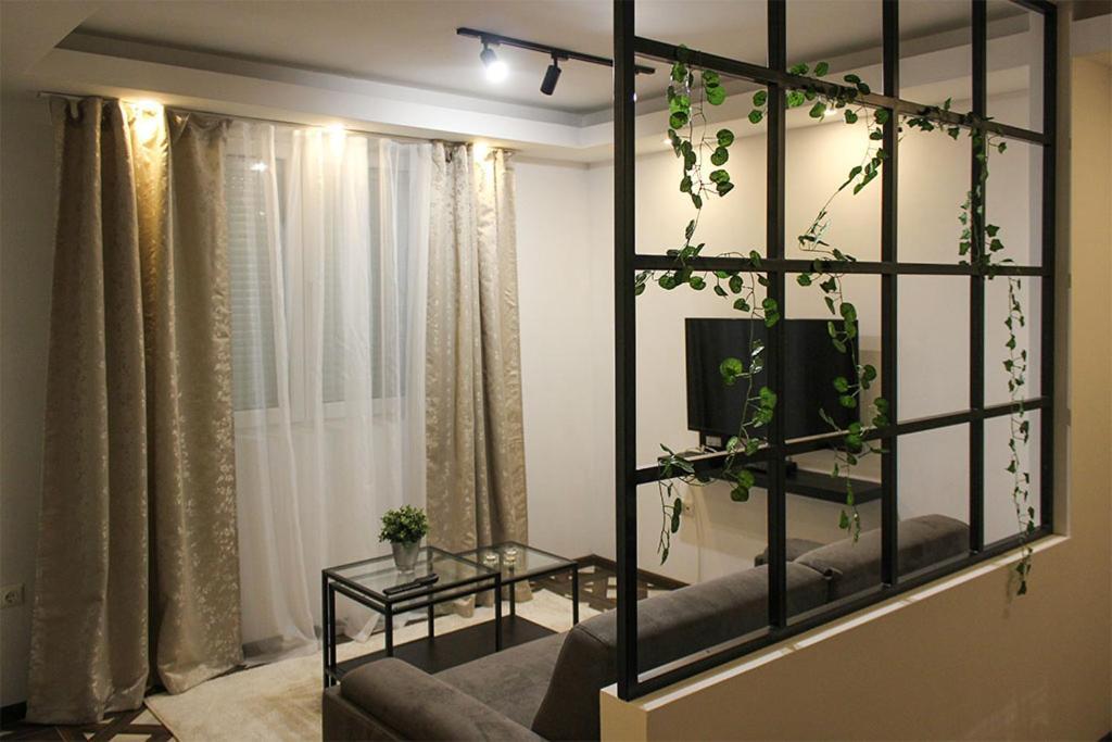 Apartment Luxury Parking In Garage *