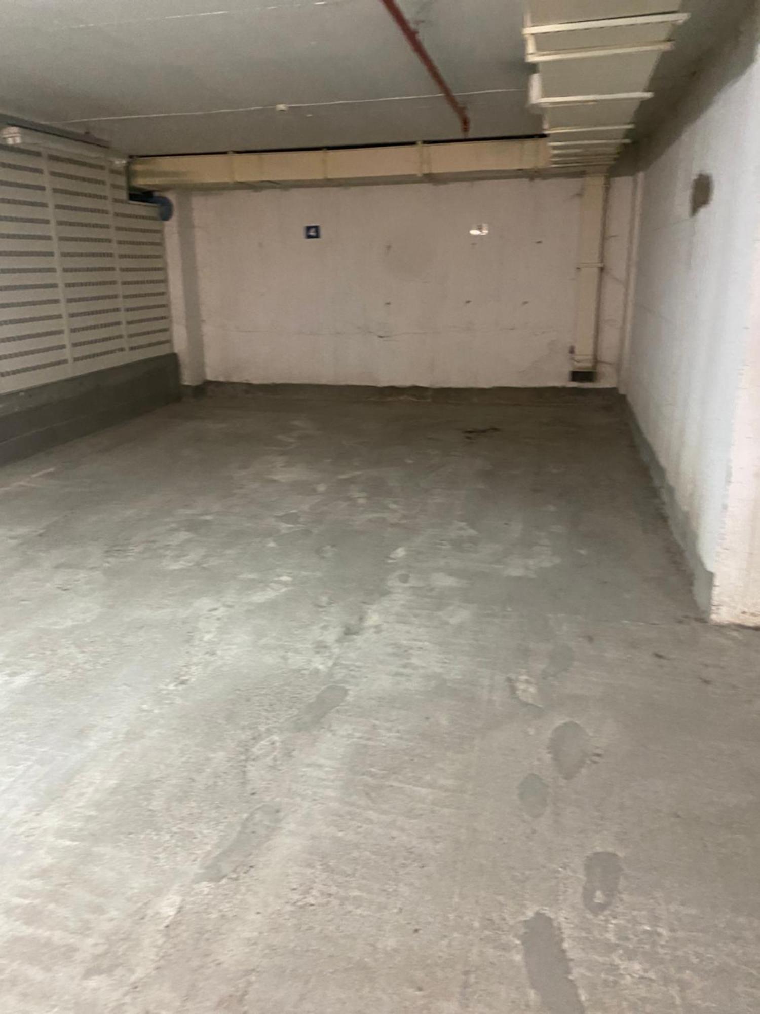 Luxury Parking In Garage Apartment Nis
